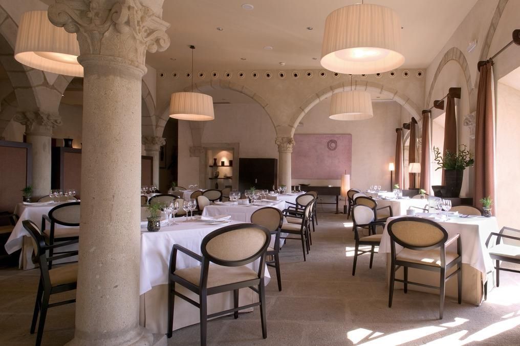Eurostars Palacio De Santa Marta Trujillo Restaurant bilde